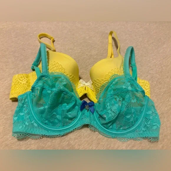 ✨New✨Victoria’s Secret Lace Bra & Body by Victoria Set in Bright Sunsine & Teal✨